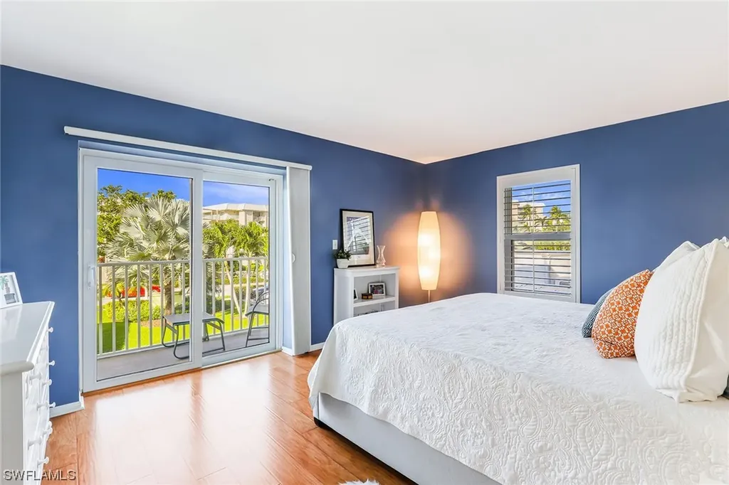 2850 Gulf Shore Boulevard N Naples FL 34103