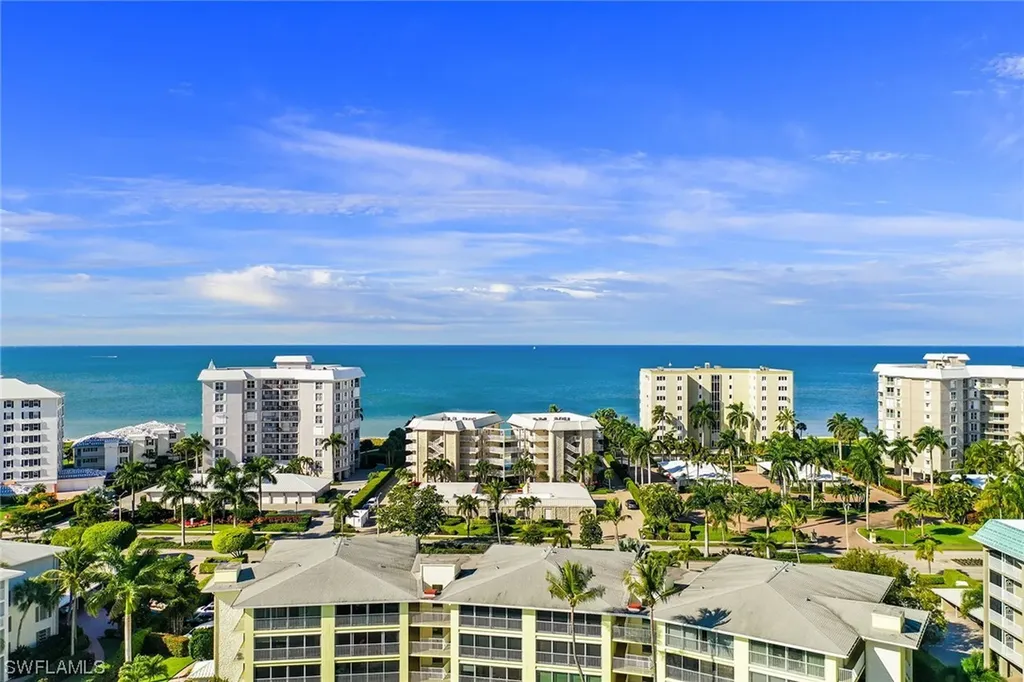 2850 Gulf Shore Boulevard N Naples FL 34103