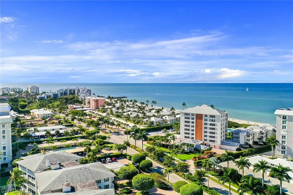 2850 Gulf Shore Boulevard N Naples FL 34103