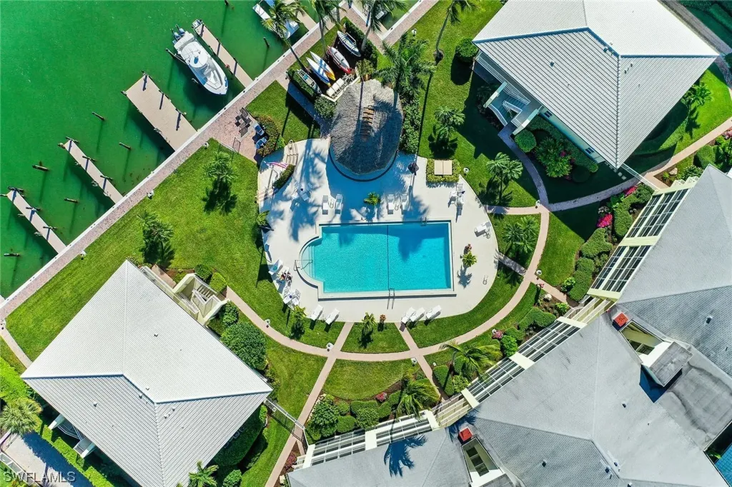 2850 Gulf Shore Boulevard N Naples FL 34103