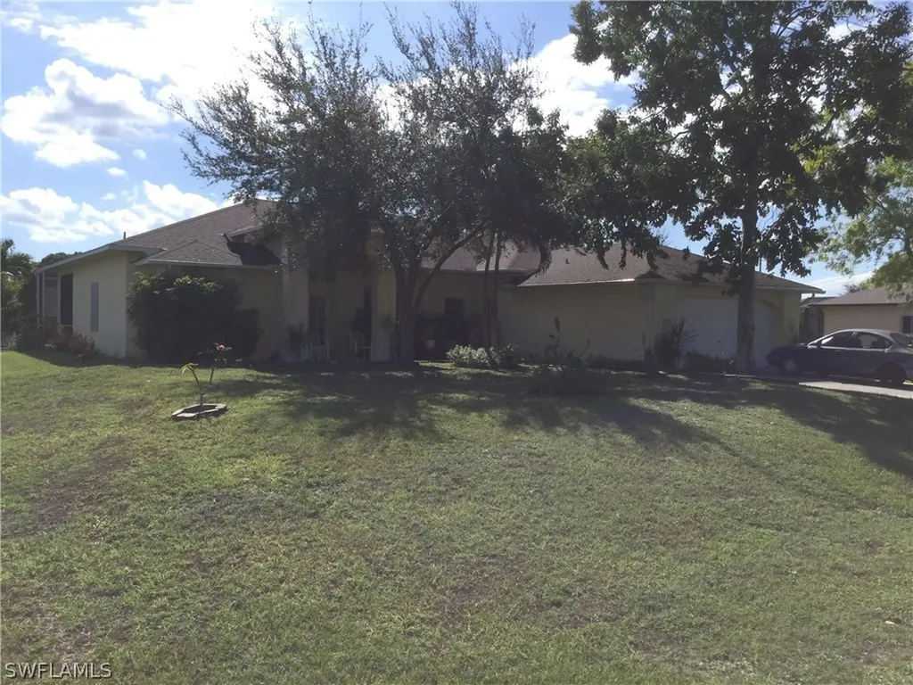 844 SW 18th Street Cape Coral FL 33991