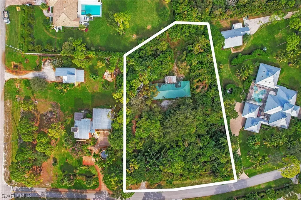 39 Cajeput Drive Naples FL 34108