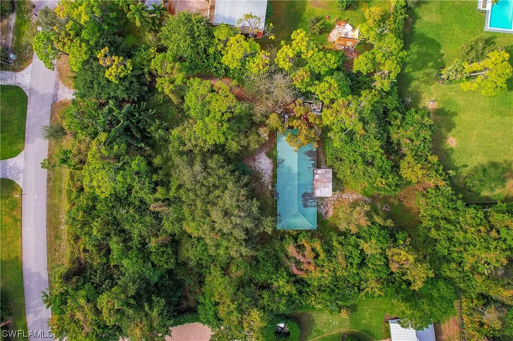 39 Cajeput Drive Naples FL 34108
