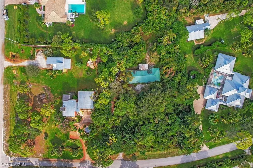 39 Cajeput Drive Naples FL 34108