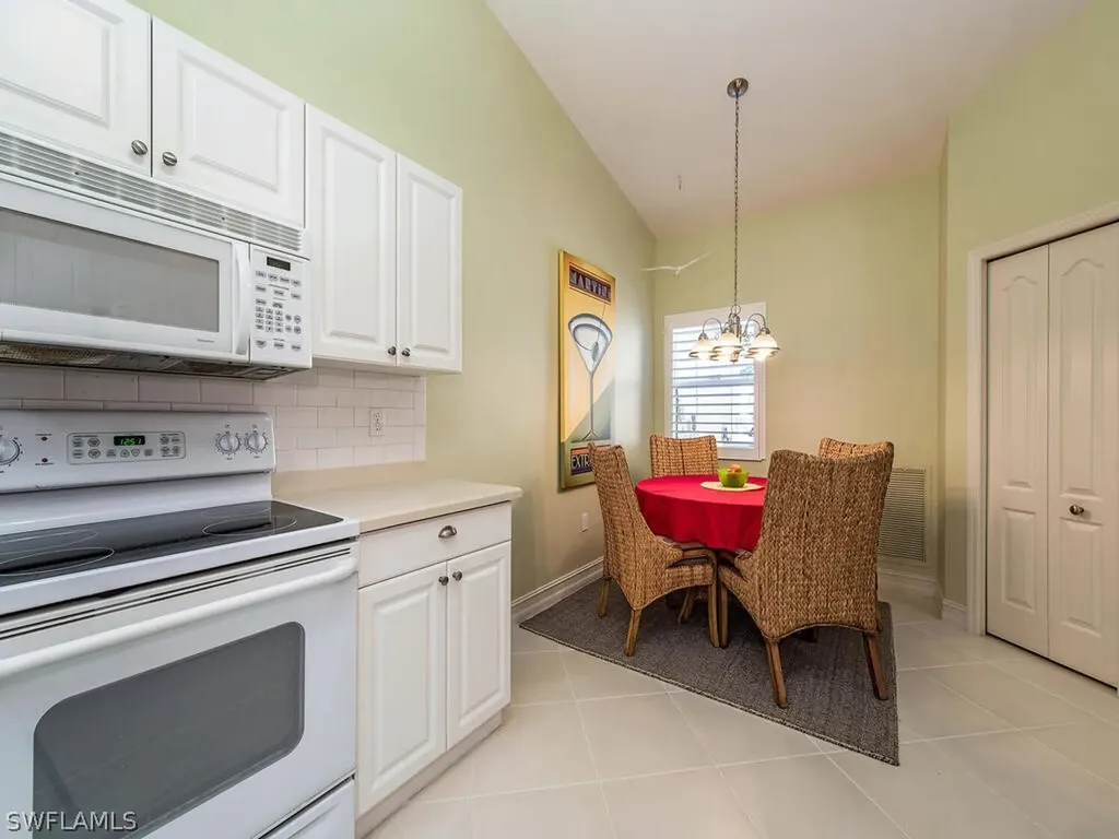 8132 Chancel Court Naples FL 34104