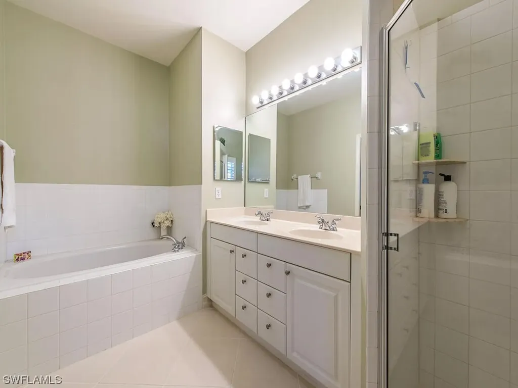 8132 Chancel Court Naples FL 34104