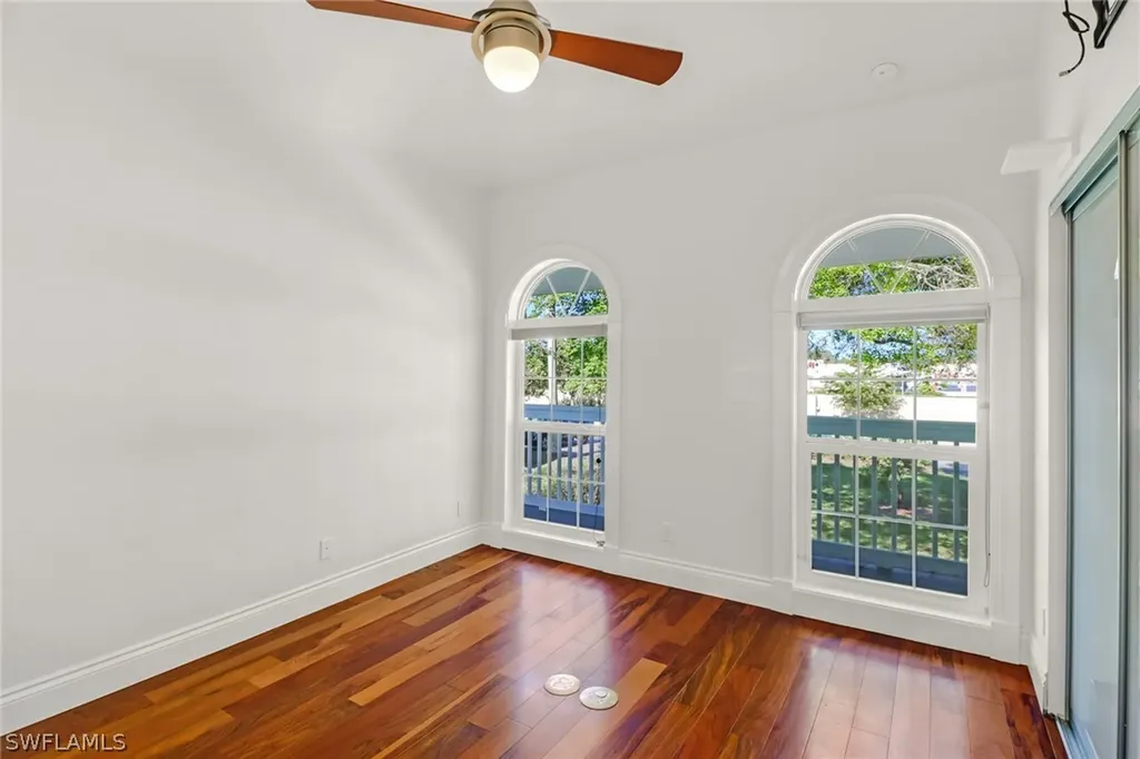 370 Burning Tree Drive Naples FL 34105