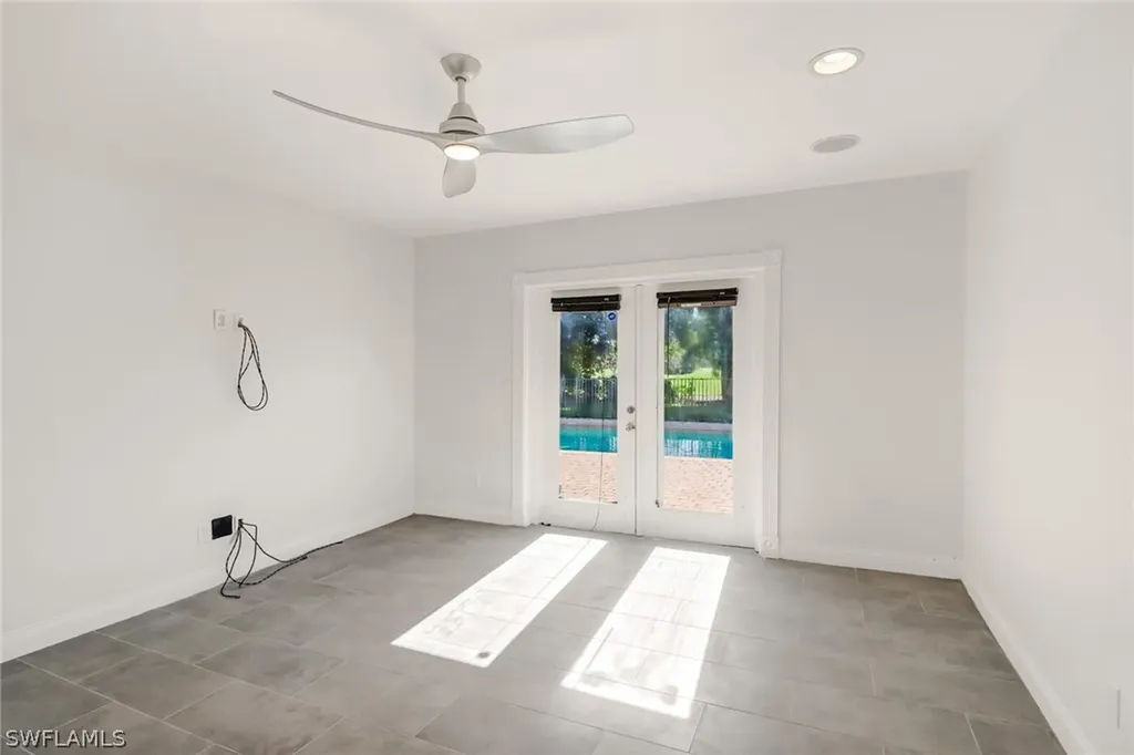 370 Burning Tree Drive Naples FL 34105