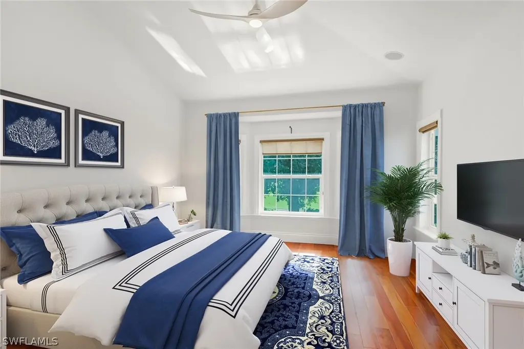 370 Burning Tree Drive Naples FL 34105