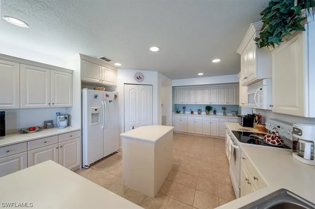 8533 Via Garibaldi Circle Estero FL 33928