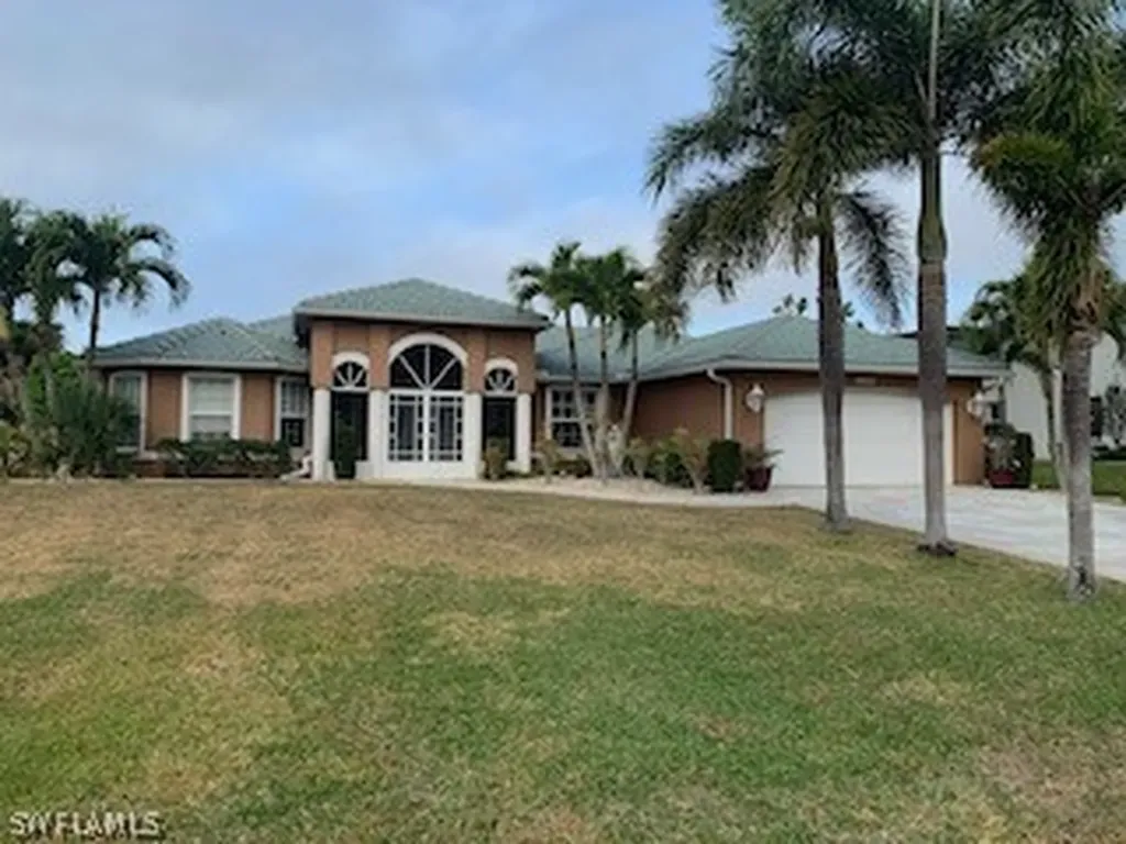 11530 Royal Tee Circle Cape Coral FL 33991