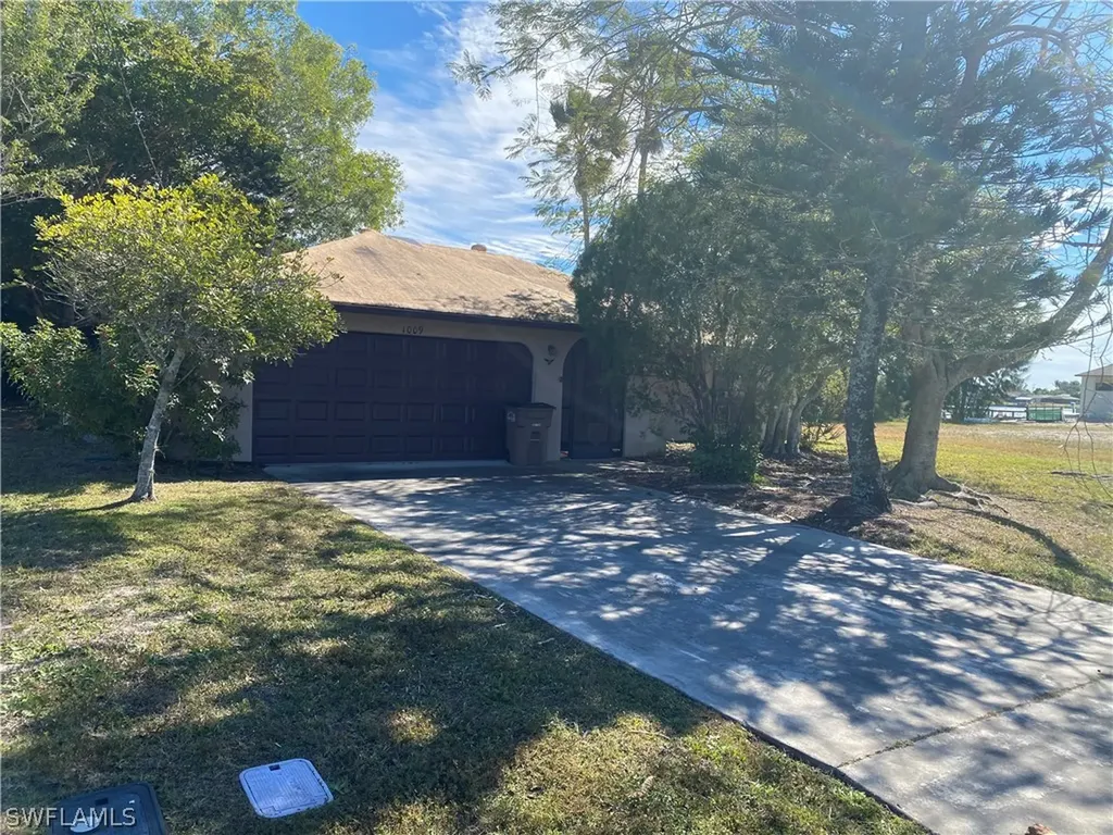 1009 SW 6th Avenue Cape Coral FL 33991