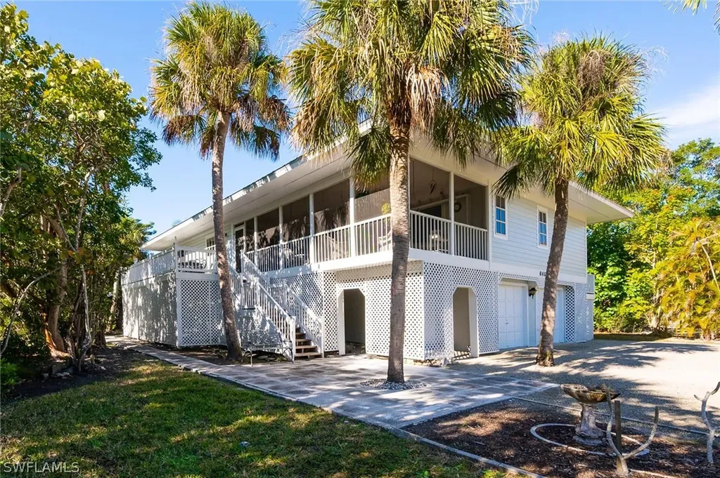 645 Oliva Street Sanibel FL 33957