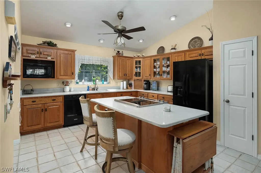 645 Oliva Street Sanibel FL 33957