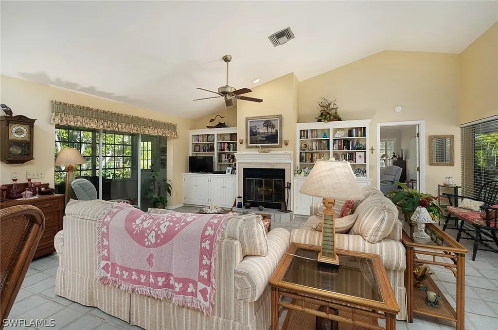 645 Oliva Street Sanibel FL 33957