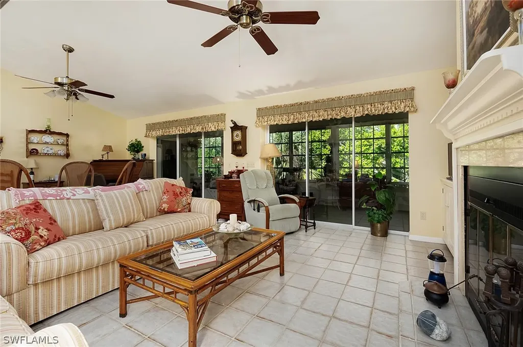 645 Oliva Street Sanibel FL 33957