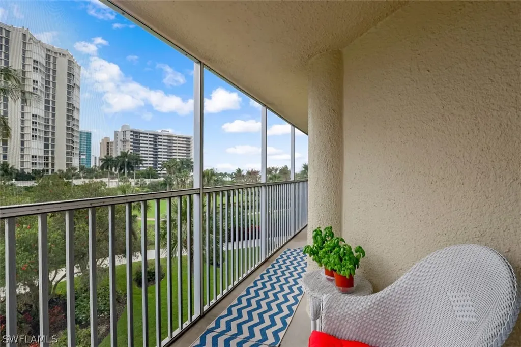 4041 Gulf Shore Boulevard N Naples FL 34103