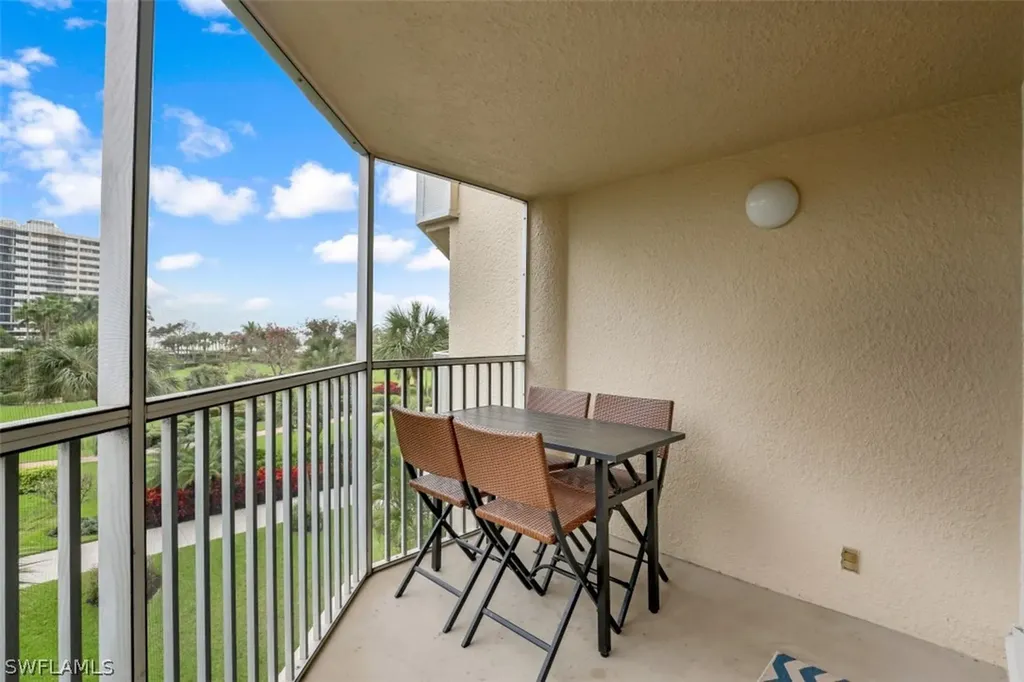 4041 Gulf Shore Boulevard N Naples FL 34103