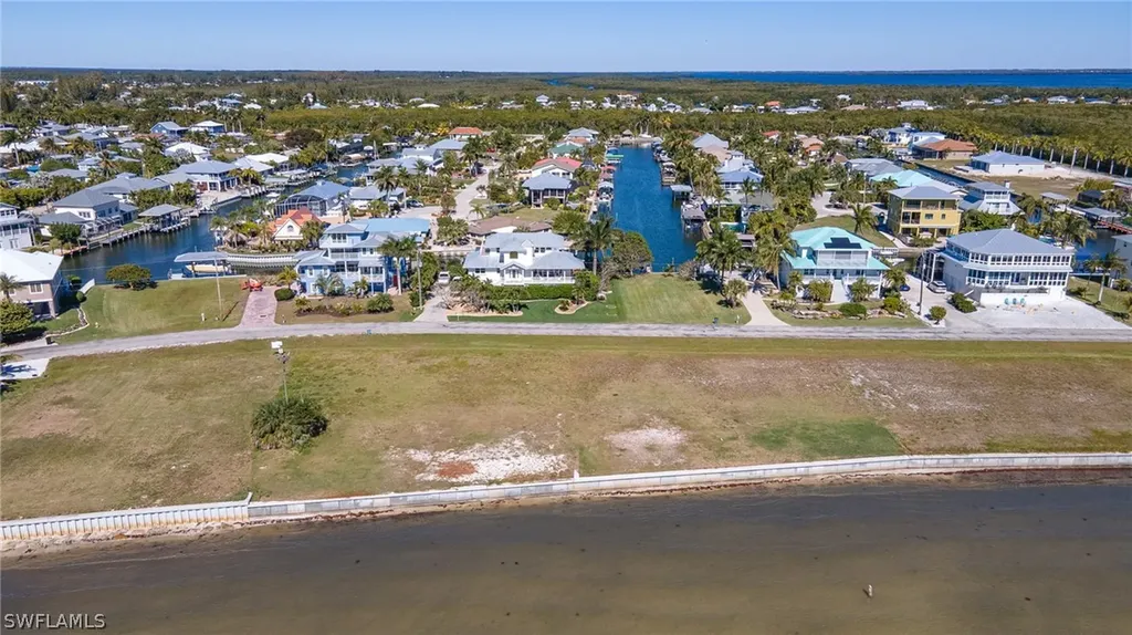 2192 Macadamia Lane St. James City FL 33956