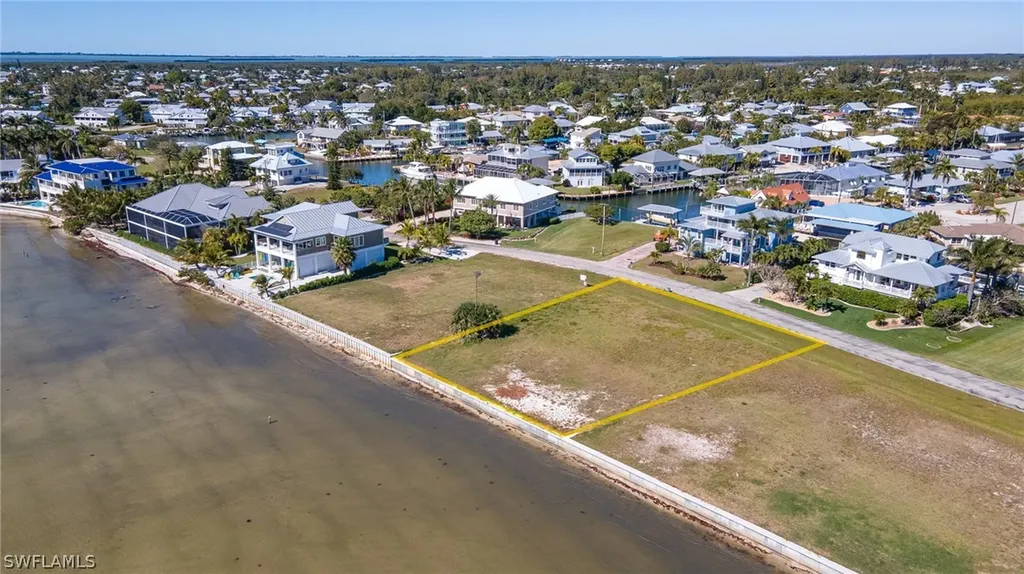 2192 Macadamia Lane St. James City FL 33956