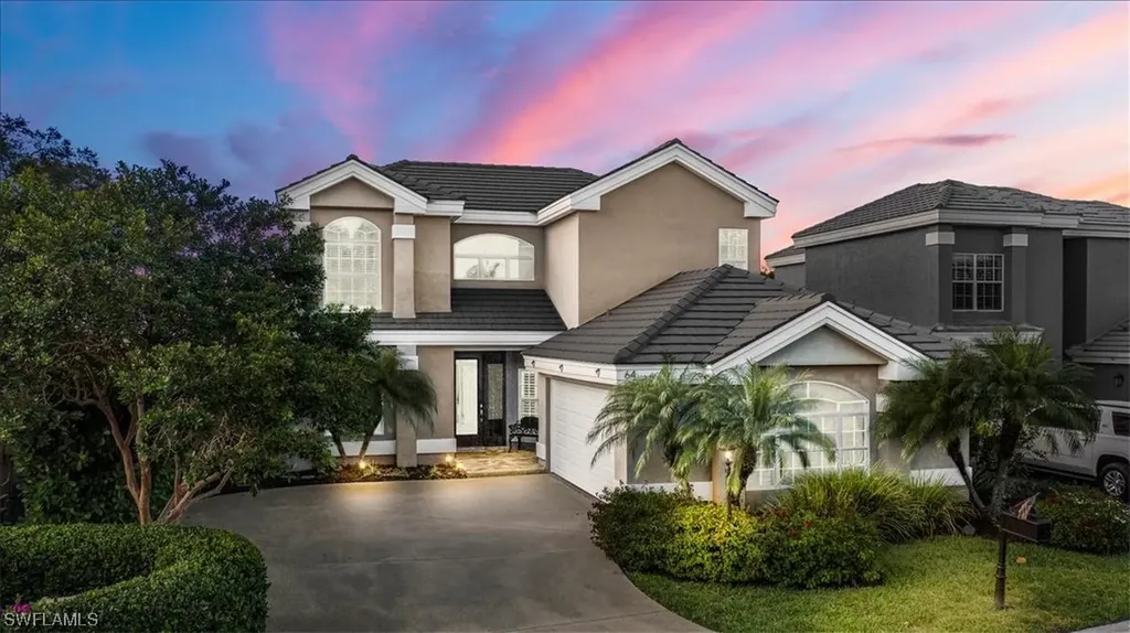 64 Fountain Circle Naples FL 34119