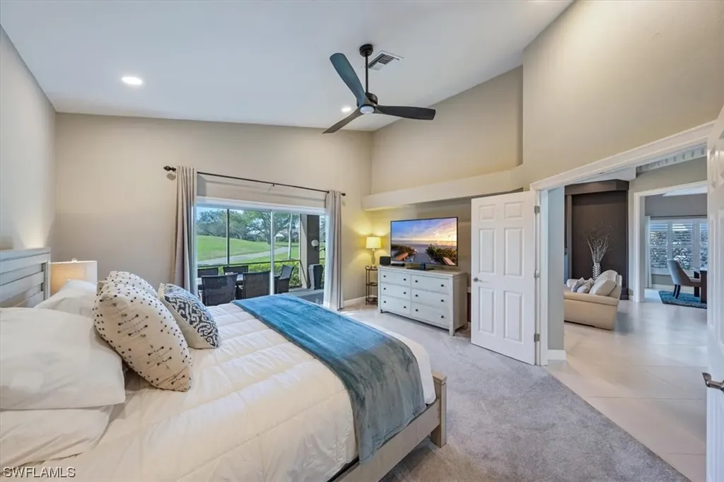 64 Fountain Circle Naples FL 34119