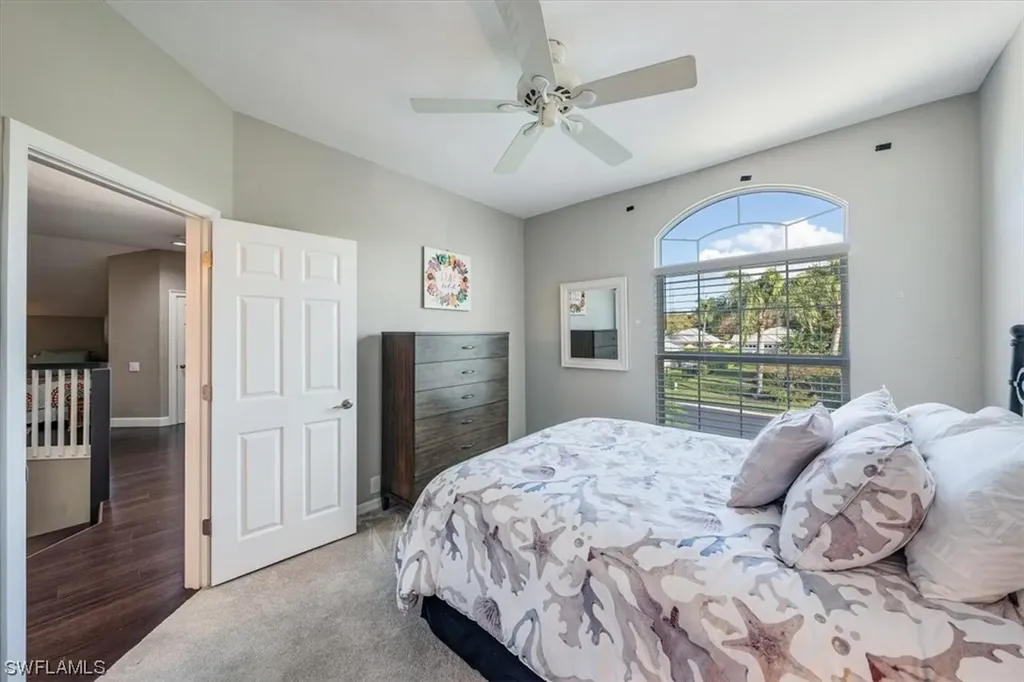 64 Fountain Circle Naples FL 34119