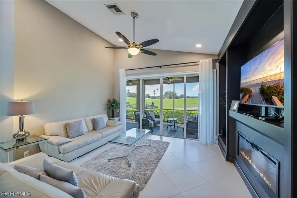 64 Fountain Circle Naples FL 34119