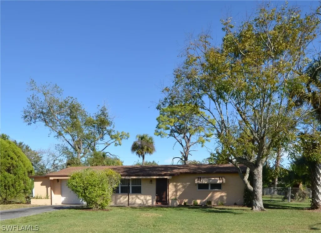 110 Mckinley Avenue Lehigh Acres FL 33936