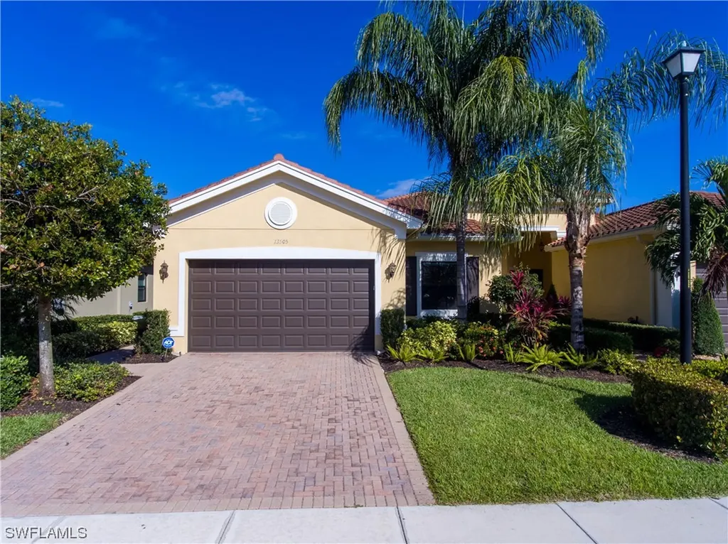 Naples FL, 13505 Monticello Boulevard