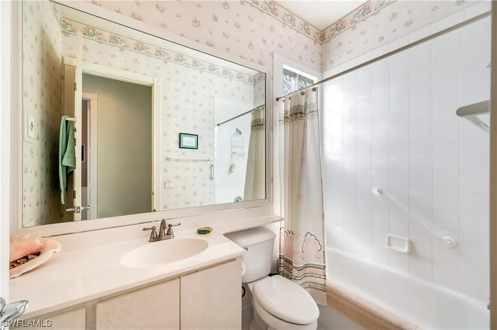 3241 Benicia Court Naples FL 34109