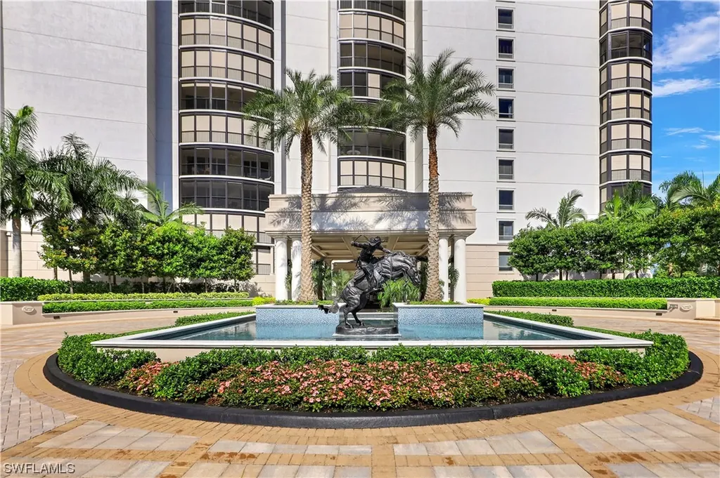 8665 Bay Colony Drive Naples FL 34108