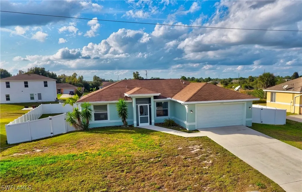 392 Palomar Avenue Lehigh Acres FL 33974