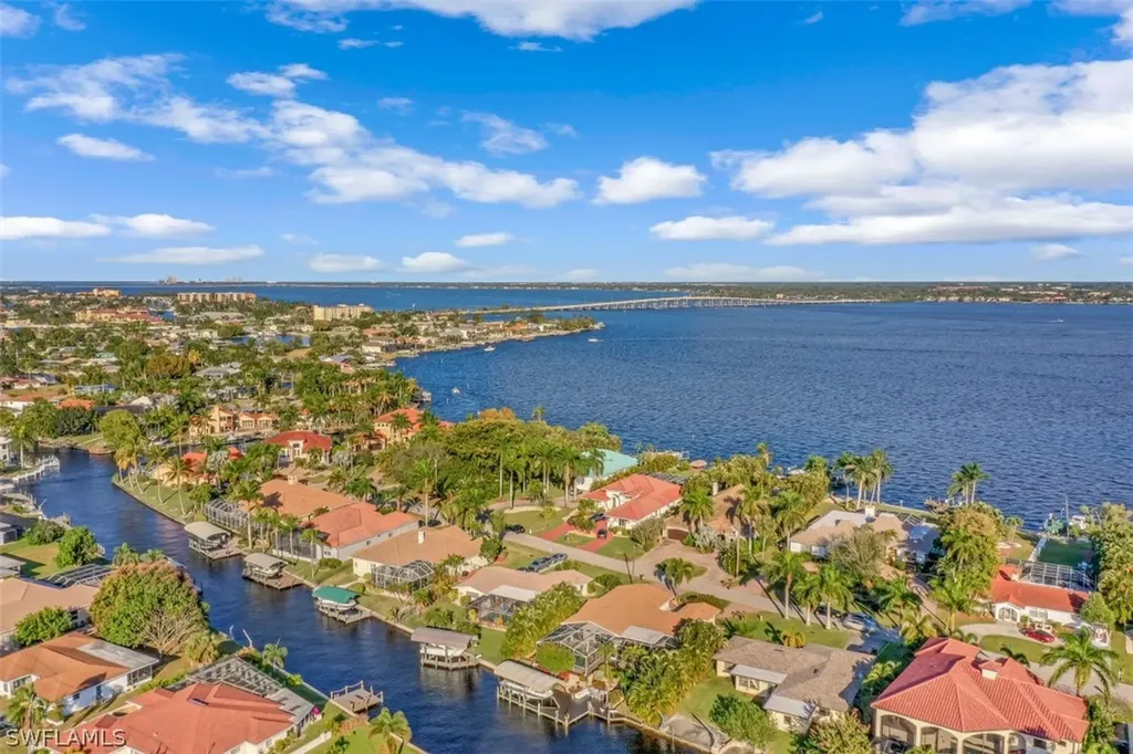 5230 Nautilus Drive Cape Coral FL 33904