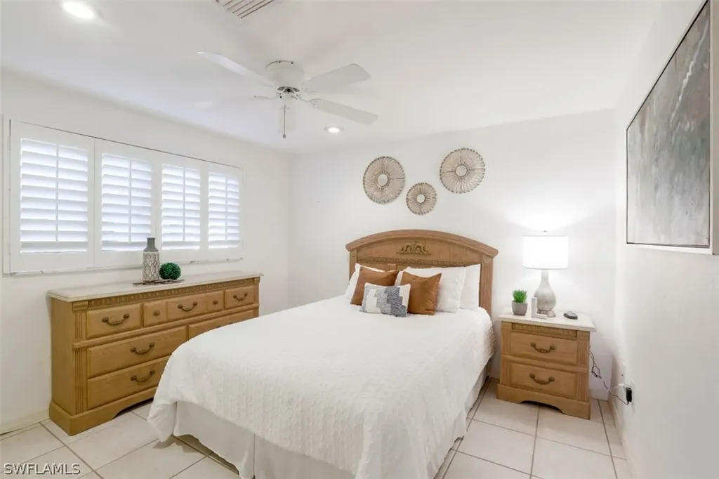 5230 Nautilus Drive Cape Coral FL 33904