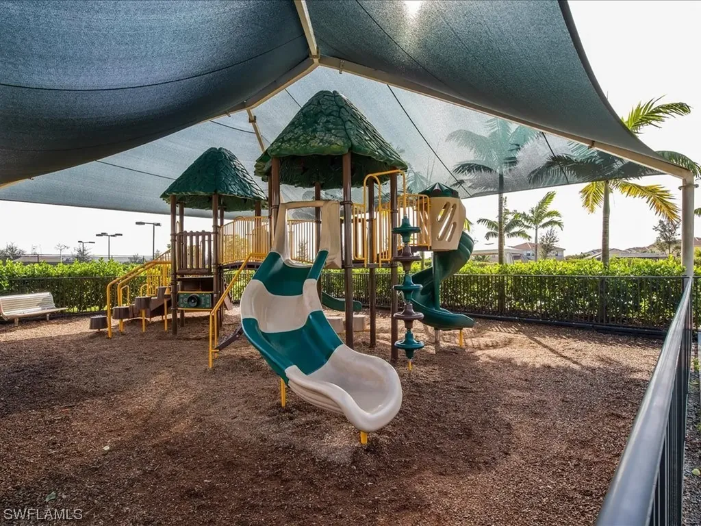 3225 Atlantic Circle Naples FL 34119