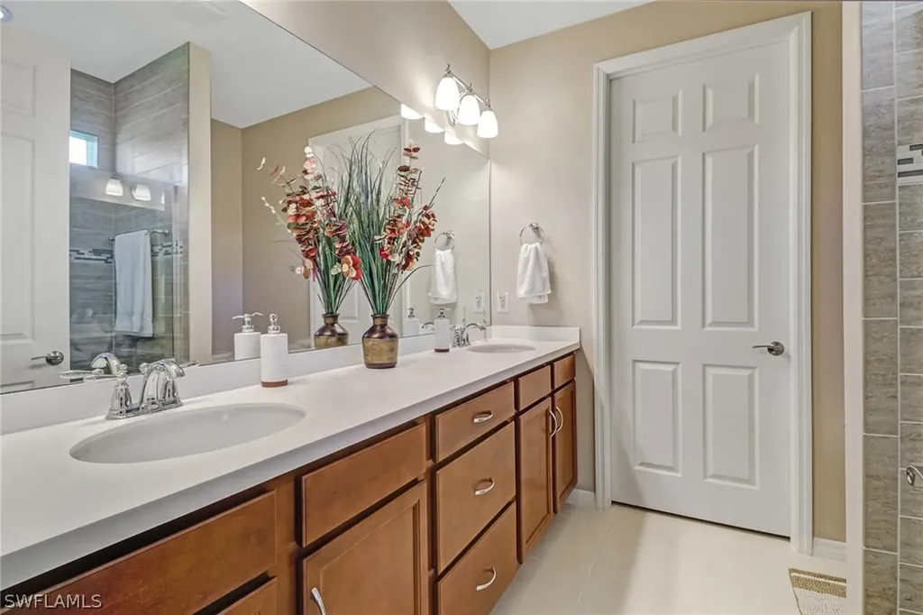 10948 Clarendon Street Fort Myers FL 33913