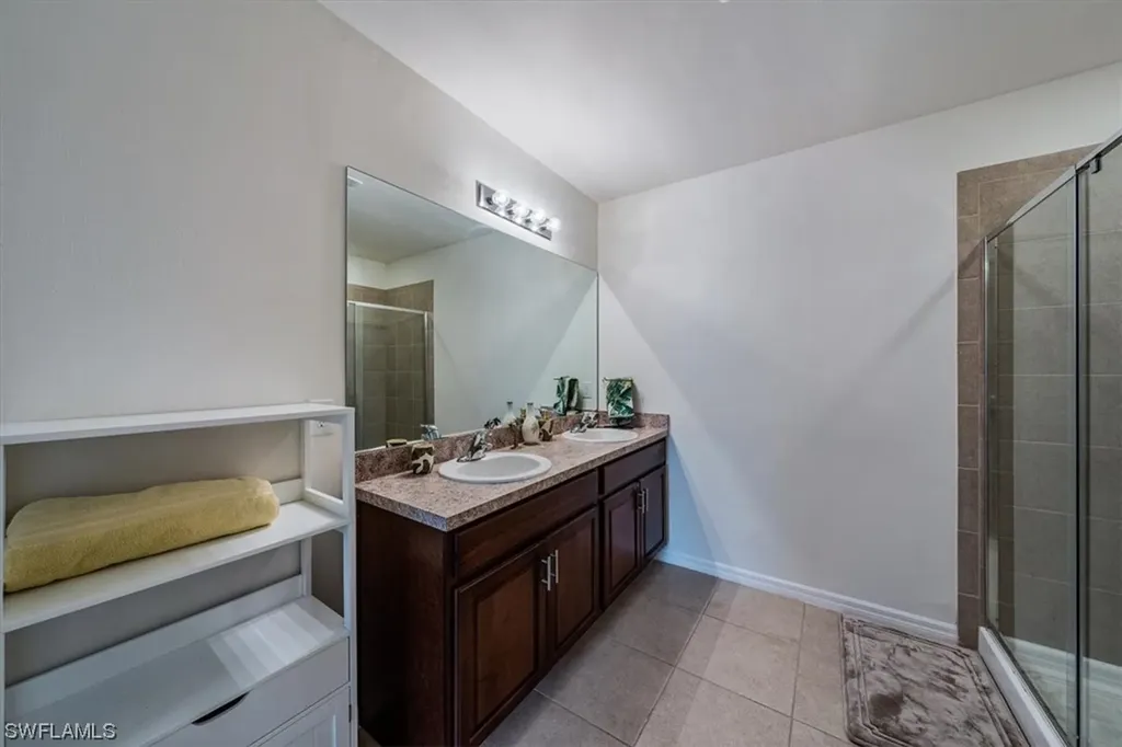 733 Hadley Street W Naples FL 34104