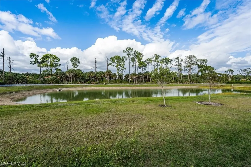733 Hadley Street W Naples FL 34104