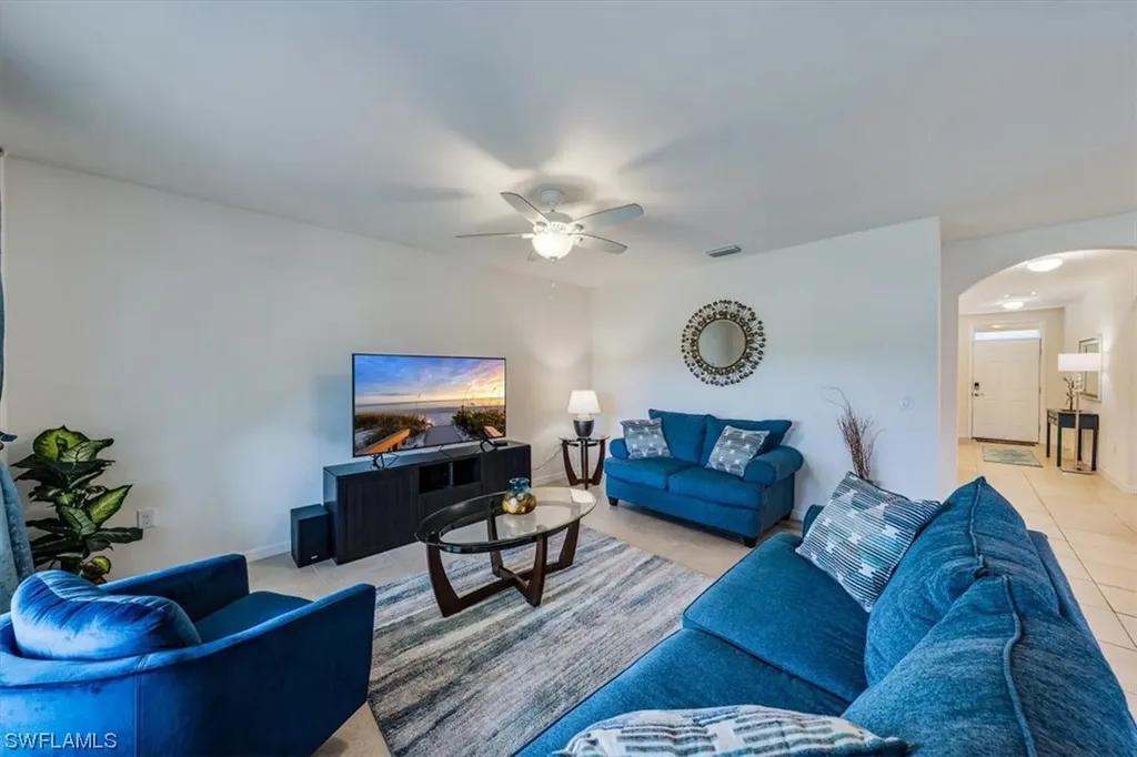 733 Hadley Street W Naples FL 34104