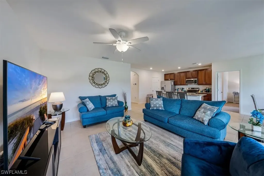 733 Hadley Street W Naples FL 34104