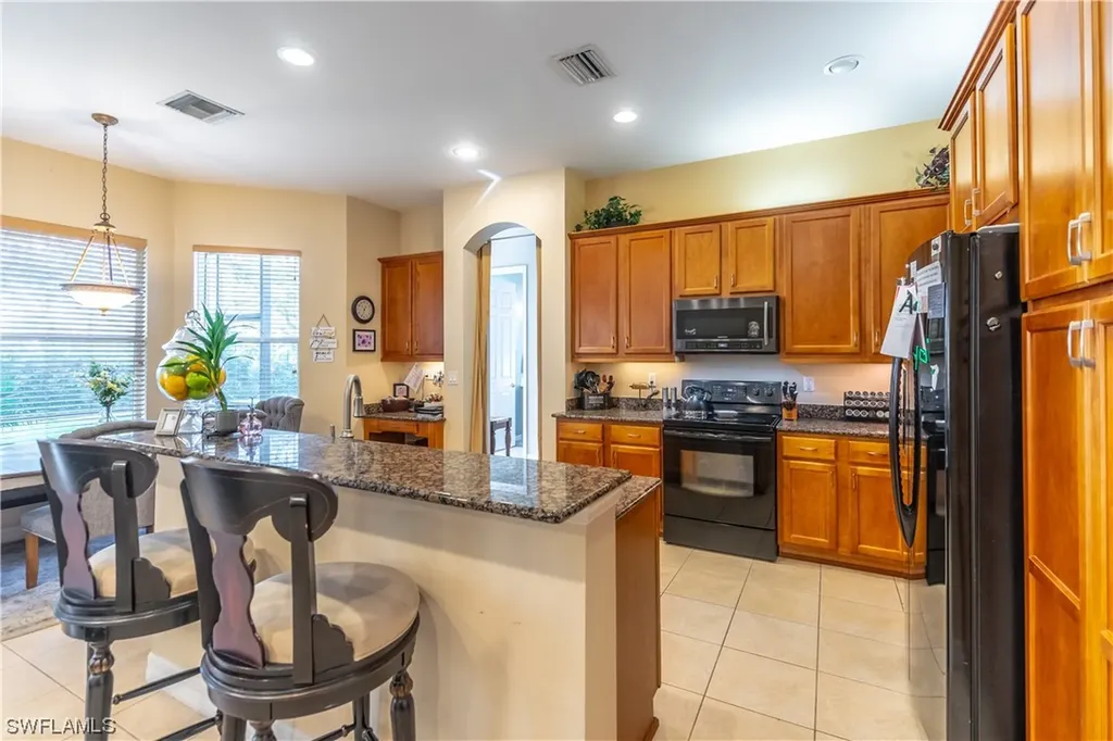 2001 Isla De Palma Circle Naples FL 34119