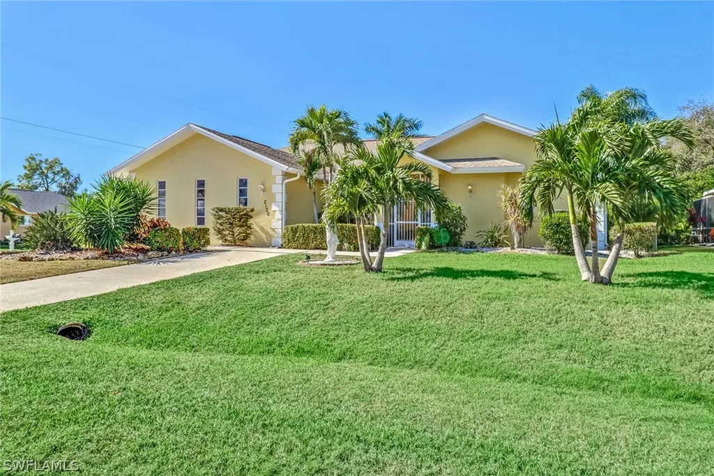 2120 SW 8th Court Cape Coral FL 33991