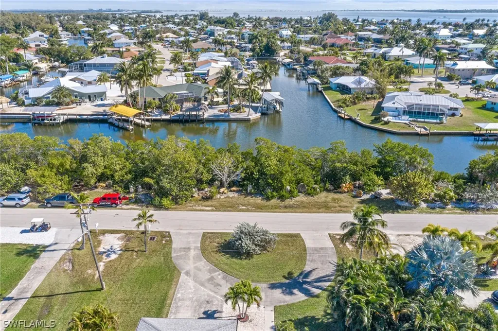 2417 Sanibel Boulevard St. James City FL 33956
