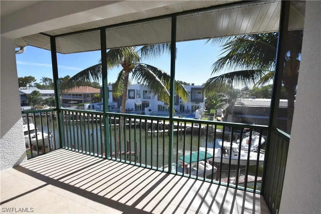 1540 Blue Point Avenue Naples FL 34102