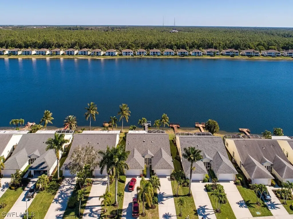 2908 W Crown Pointe Boulevard Naples FL 34112