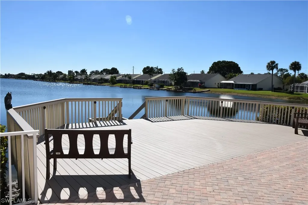 2908 W Crown Pointe Boulevard Naples FL 34112