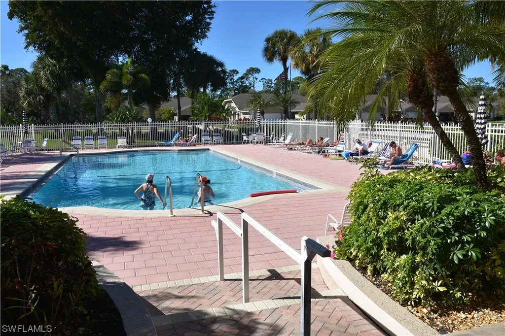 2908 W Crown Pointe Boulevard Naples FL 34112