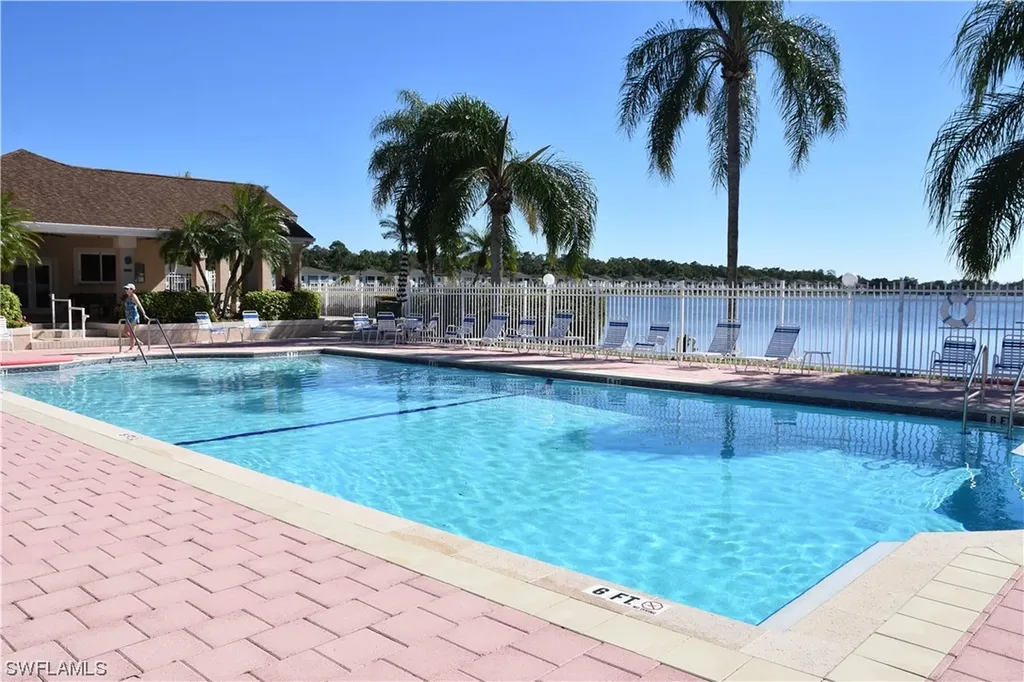 2908 W Crown Pointe Boulevard Naples FL 34112