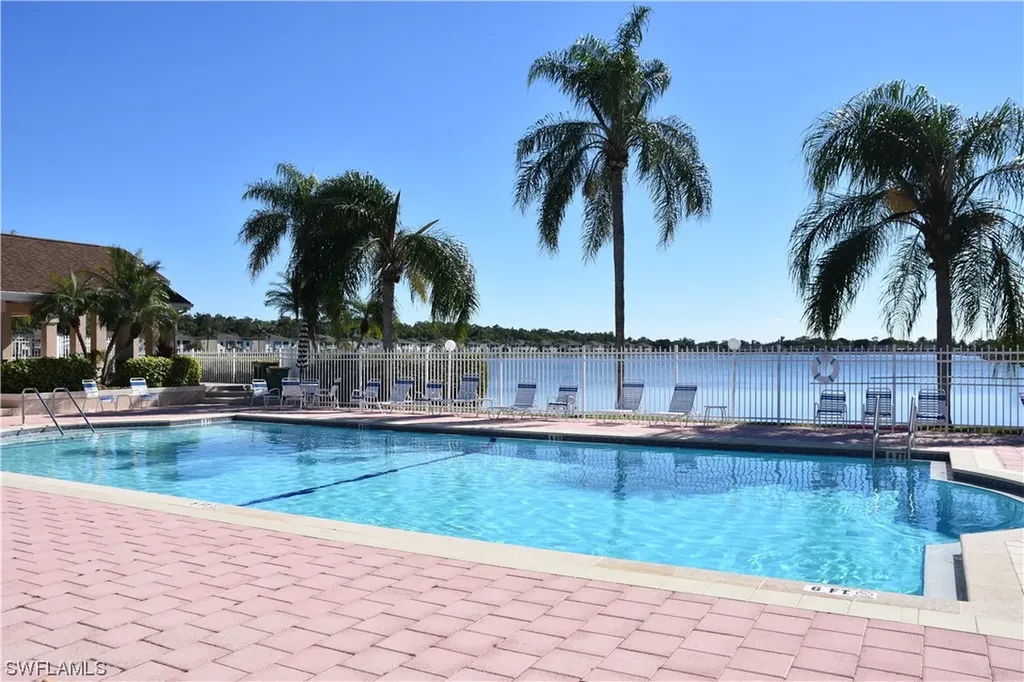 2908 W Crown Pointe Boulevard Naples FL 34112